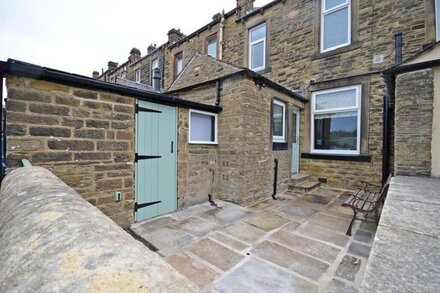 Boutique style, centrally located terrace, award winning Skipton Yorkshire Dales