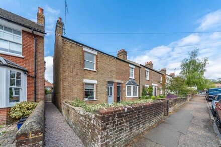 End of Terrace Cottage in Arundel