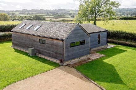 Private lodge with countryside views and Hot tub