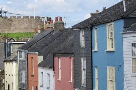 Beautifully renovated cosy house in historic market town of Totnes, S Devon