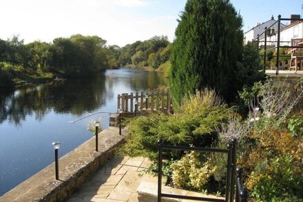 River Side Open Plan 15-22 July special offer Mobility Dog Friendly spa bath sun