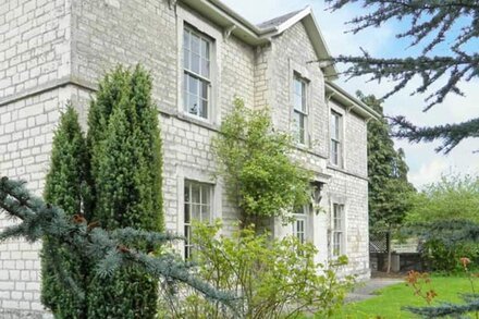 A Magnificent, Limestone, Georgian Property