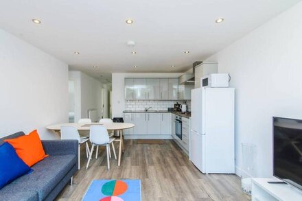 Short Stay Bristol - Freeland Rear Apartment