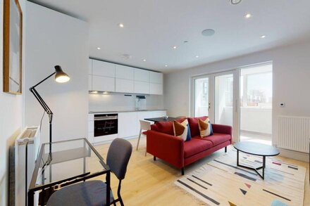 Superior 1 - bed apartment in  Wembley