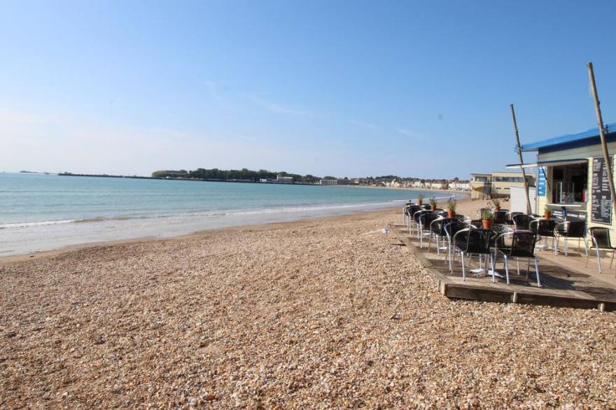 BREWERS RETREAT, romantic, character holiday cottage in Weymouth