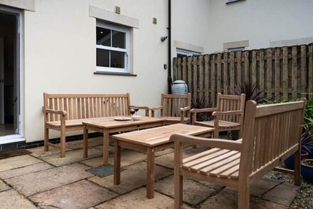 Merlins - Saltings Reach, Lelant - Sleeps 10 - Parking for Two Cars - Pet Friendly