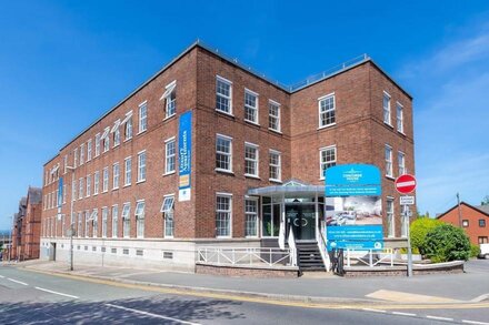 Farmhouse Styled Apartment in Chester City Centre