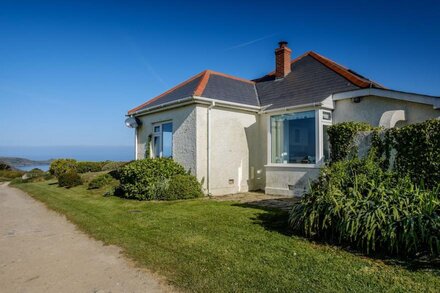 Large cottage on coast path between Polzeath & Port Quin ... superb views!