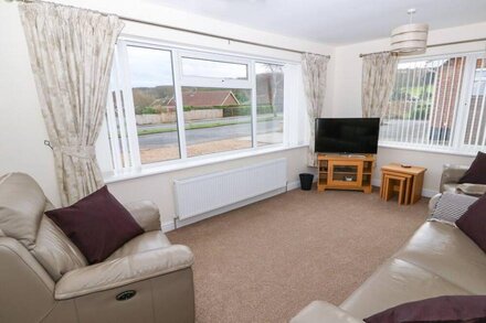 ELLIOTT'S RETREAT, family friendly, with a garden in Sheringham