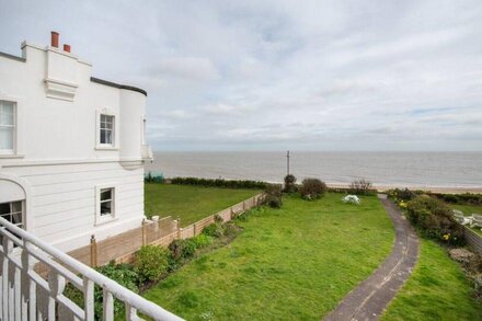 3 Centre Cliff - Five Bedroom House, Sleeps 12