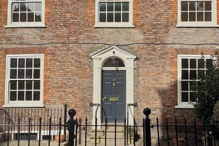 14 St Saviours Place, YORK