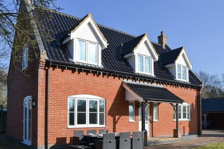 3 bedroom accommodation in Stalham