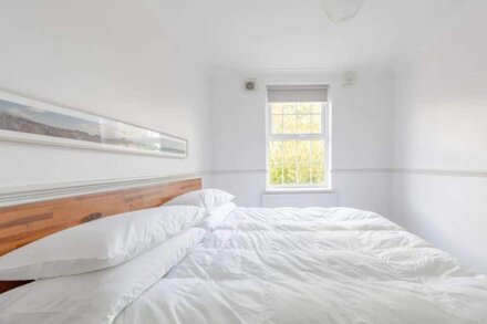 Charming 1 Bedroom Apartment in the Heart of Greenwich