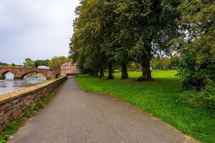 Cosy and Idyllic Fisherman's Cottage in Chester