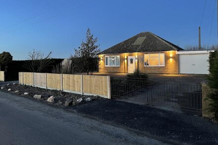 Immaculate 2 Bedroom Bungalow Pet Friendly on 7 acres of land