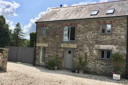 PASCOE’S PIPPIN TRETHAWLE BARNS