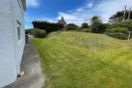 SWN Y WYLAN, pet friendly, country holiday cottage in Abersoch