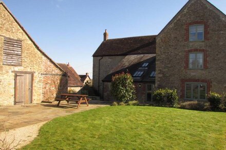 Comfortable large farmhouse perfect for family country holidays