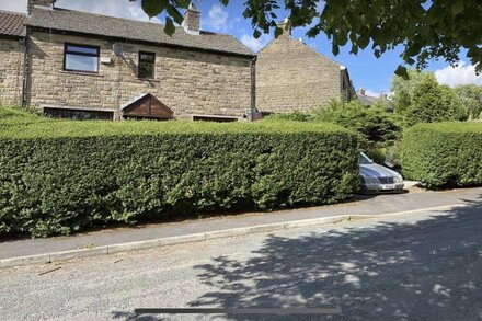 *New for July 2020* Holiday Cottage in Saddleworth Countryside