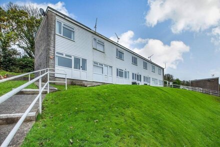 2 bedroom accommodation in Freshwater East, near Pembroke