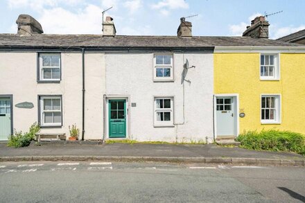 NO. 7, family friendly, character holiday cottage in Spark Bridge