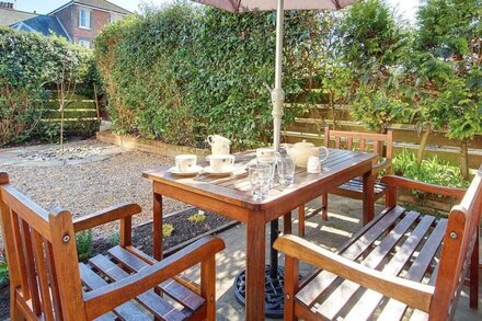 Rowan Villa - Three Bedroom House, Sleeps 6