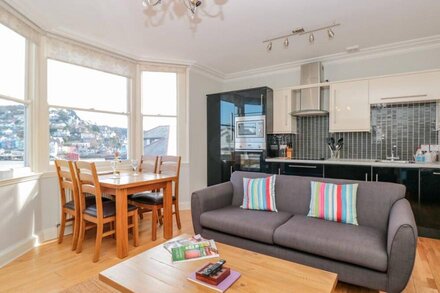 RIVER VIEW, family friendly, country holiday cottage in Dartmouth