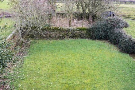 BROADHAY, family friendly, with a garden in Hathersage