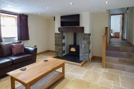 BRIWS, family friendly, luxury holiday cottage in Llangwm