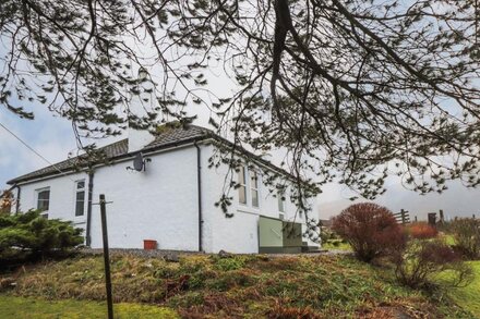 13 SCONSER, family friendly, country holiday cottage in Portree