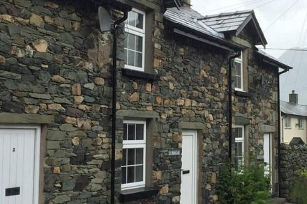 MILLCROFT, family friendly, character holiday cottage in Glenridding