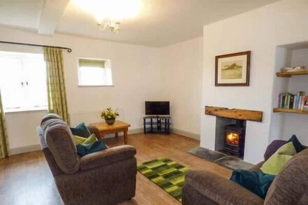 THE HAYLOFT, family friendly, luxury holiday cottage in Burneside