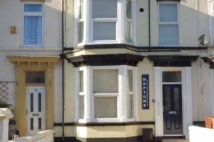 FLAT 1, country holiday cottage in Bridlington