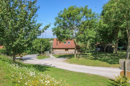 HAZEL LODGE, pet friendly, luxury holiday cottage in Washford