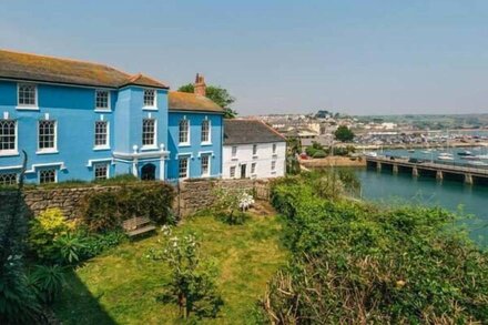 THE SLIPWAY, pet friendly, country holiday cottage in Penzance