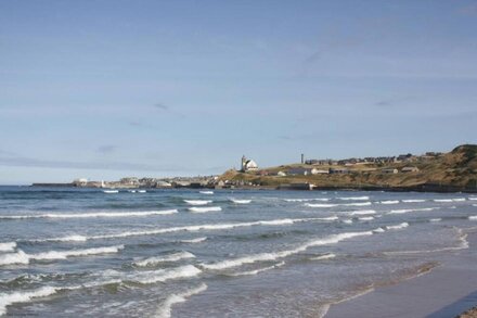 New apartment with views over the sea, beach and Banff harbour