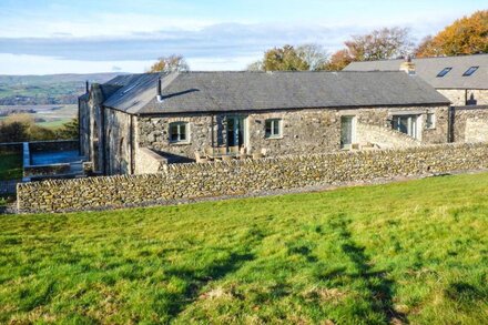 ROWAN COTTAGE, family friendly, luxury holiday cottage in Backbarrow