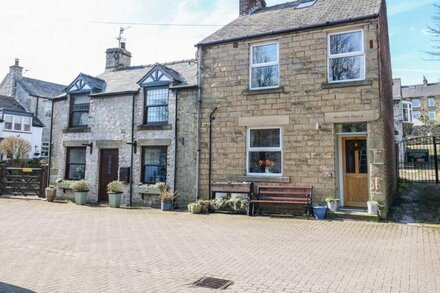 MILFORD HOUSE, family friendly in Tideswell