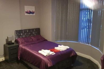 Large Double En-Suite Room near NEC, BHX & City