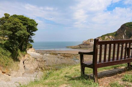 THE COACH HOUSE, THE GROVE, pet friendly in Combe Martin