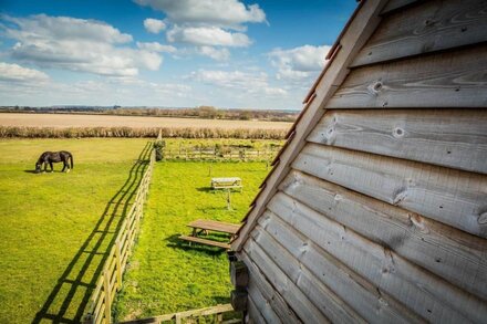 THE OAKLOFT a rural getaway within easy reach of the Cathedral City of Lincoln