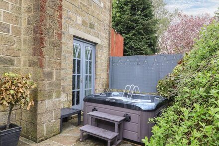 The Vestry Stunning Chapel with Hot Tub