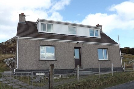 Macaulay Cottage, Grosebay, Isle of Harris