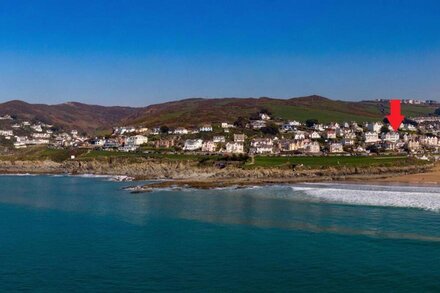 Woolacombe Aptmt with beach view, balcony & Wi-fi