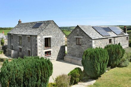 WESTHAYES, pet friendly, luxury holiday cottage in Camelford