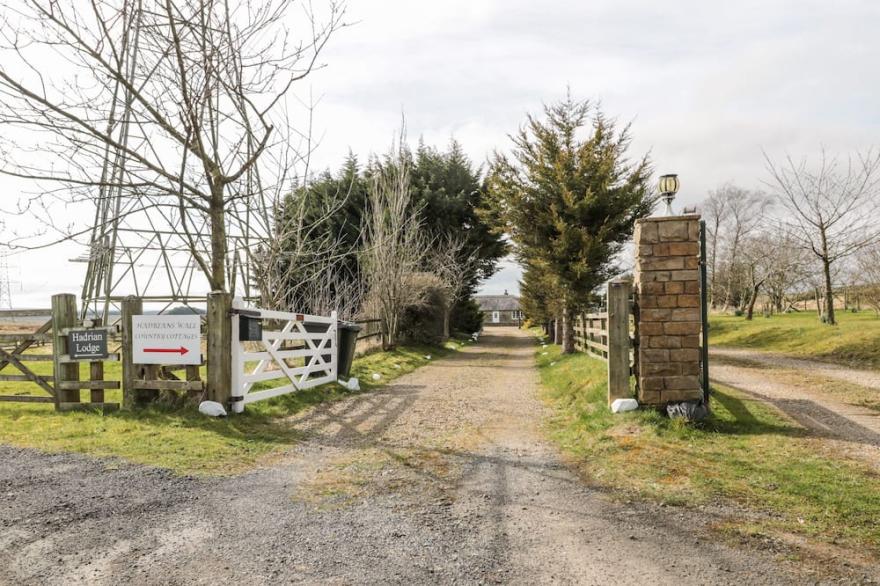 GOLDFINCH, country holiday cottage, with a garden in Haydon Bridge