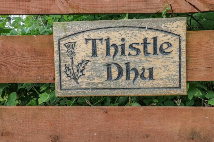 THISTLE DHU, family friendly, with open fire in Newtonmore