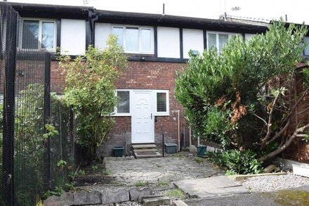 This house is a 2 bedroom(s), 1 bathrooms, located in Salford, Greater Manchester.