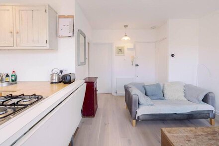 Pass the Keys | Book-Stay-Experience the picturesque Notting Hill