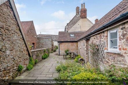 Bishpool Farm Cottages - The Granary